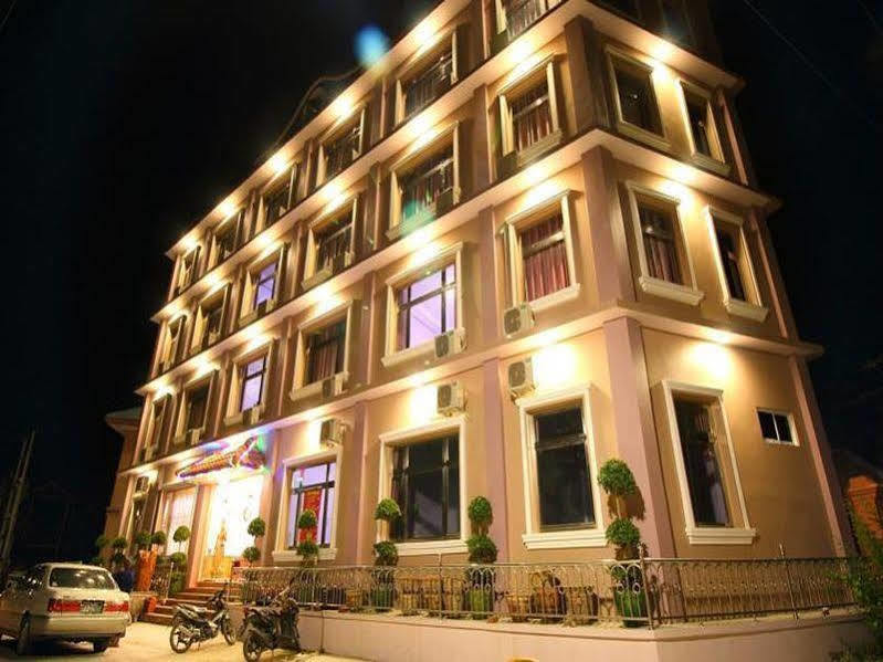 Royal Naung Yoe Hotel Mandalay Exterior foto